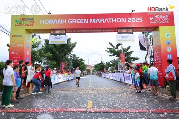 Photo HDBank Green Marathon 2025 - f5822d2061dec8e50ea86847a317f008.jpg