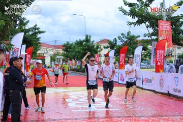 Photo HDBank Green Marathon 2025 - f7bb381216914ad340bc5bf190a9418c.jpg