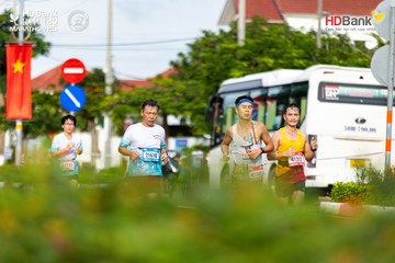 Photo HDBank Green Marathon 2025 - fc7bc2b71876f2867a61ed0ccbfdf166.jpg