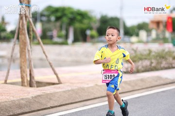 Photo HDBank Green Marathon 2025 - fdd138cde07a9b3ca4ae482f5b2f32f2.jpg