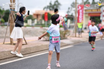 Photo HDBank Green Marathon 2025 - ffc04fa37f4bc5fd44d5816ca476f00b.jpg