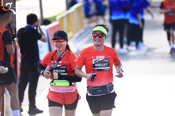 RUN TO LIVE 2025 - Ảnh #3208745