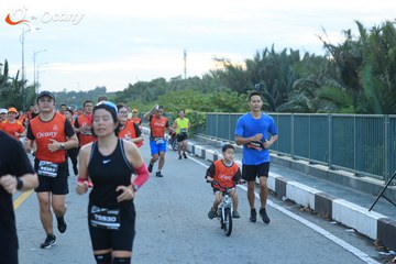 RUN TO LIVE 2025 - Ảnh #3285929