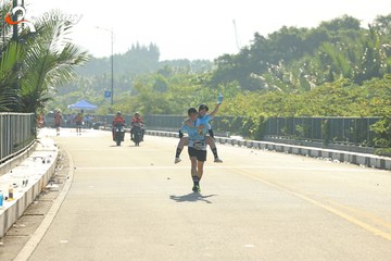 RUN TO LIVE 2025 - Ảnh #3305080