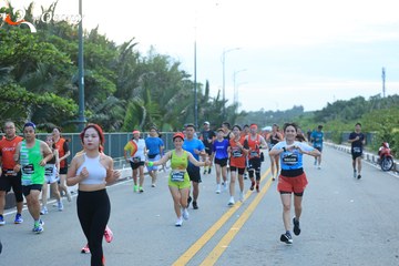 RUN TO LIVE 2025 - Ảnh #3278811