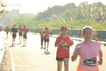 RUN TO LIVE 2025 - Ảnh #3303252
