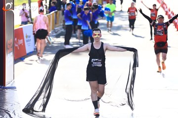 RUN TO LIVE 2025 - Ảnh #3207375