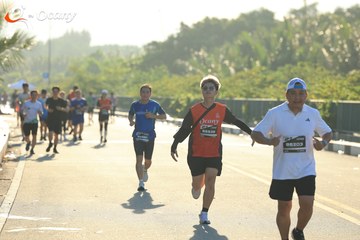 RUN TO LIVE 2025 - Ảnh #3303164