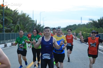 RUN TO LIVE 2025 - Ảnh #3278277