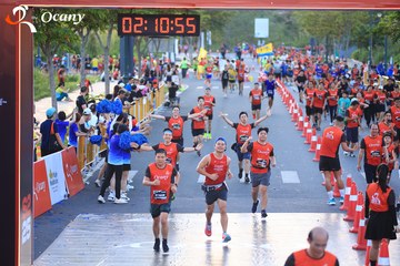 RUN TO LIVE 2025 - Ảnh #3153845