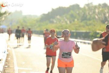RUN TO LIVE 2025 - Ảnh #3303248