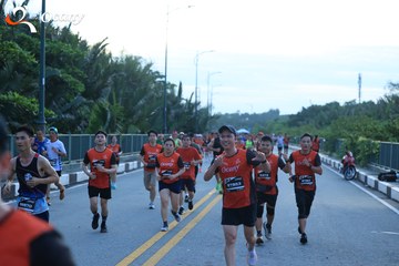 RUN TO LIVE 2025 - Ảnh #3268608