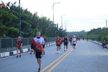 RUN TO LIVE 2025 - Ảnh #3266563
