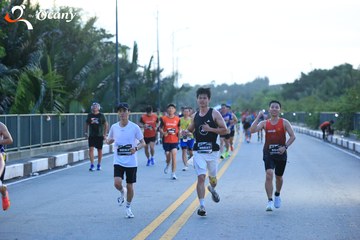 RUN TO LIVE 2025 - Ảnh #3265456