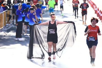 RUN TO LIVE 2025 - Ảnh #3207366