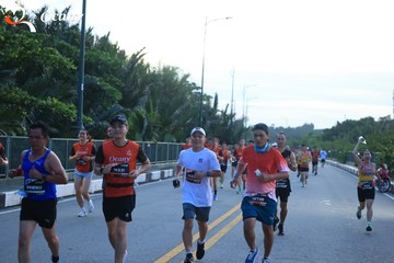 RUN TO LIVE 2025 - Ảnh #3266175