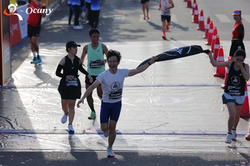 RUN TO LIVE 2025 - Ảnh #3194083