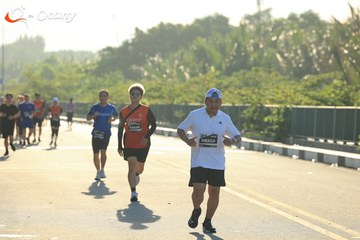 RUN TO LIVE 2025 - Ảnh #3303155