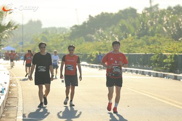 RUN TO LIVE 2025 - Ảnh #3303276