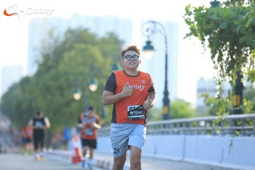 RUN TO LIVE 2025 - Ảnh #3259384
