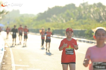 RUN TO LIVE 2025 - Ảnh #3303257