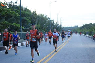 RUN TO LIVE 2025 - Ảnh #3266549