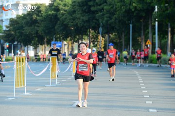 RUN TO LIVE 2025 - Ảnh #3299311