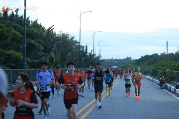 RUN TO LIVE 2025 - Ảnh #3268499