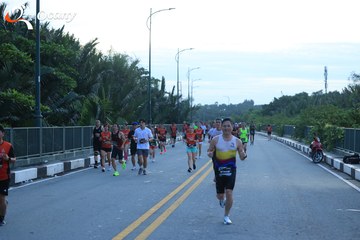 RUN TO LIVE 2025 - Ảnh #3268171