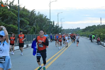 RUN TO LIVE 2025 - Ảnh #3285349