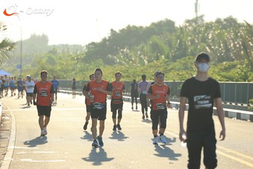 RUN TO LIVE 2025 - Ảnh #3303122