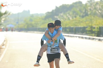 RUN TO LIVE 2025 - Ảnh #3305125