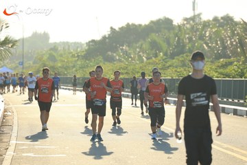 RUN TO LIVE 2025 - Ảnh #3303121