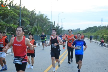 RUN TO LIVE 2025 - Ảnh #3278579