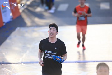 RUN TO LIVE 2025 - Ảnh #3202653