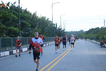 RUN TO LIVE 2025 - Ảnh #3266560