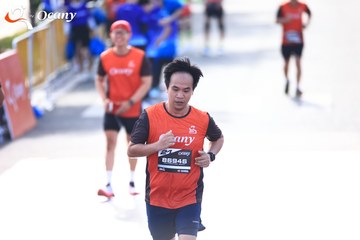 RUN TO LIVE 2025 - Ảnh #3208719