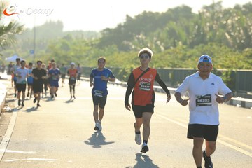 RUN TO LIVE 2025 - Ảnh #3303169