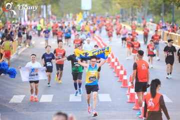 RUN TO LIVE 2025 - Ảnh #3154200