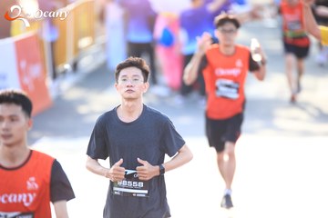 RUN TO LIVE 2025 - Ảnh #3205571