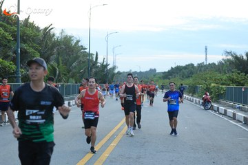 RUN TO LIVE 2025 - Ảnh #3278552