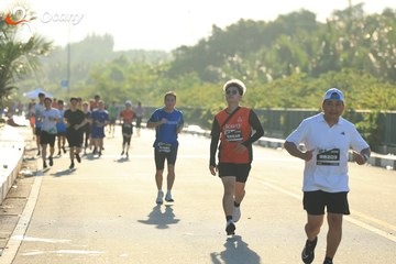 RUN TO LIVE 2025 - Ảnh #3303163