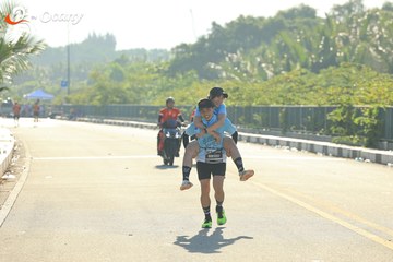 RUN TO LIVE 2025 - Ảnh #3305104