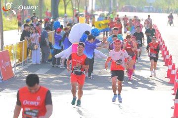 RUN TO LIVE 2025 - Ảnh #3193251