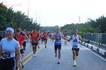 RUN TO LIVE 2025 - Ảnh #3266284