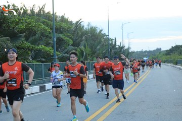 RUN TO LIVE 2025 - Ảnh #3283541