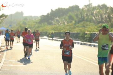RUN TO LIVE 2025 - Ảnh #3302896