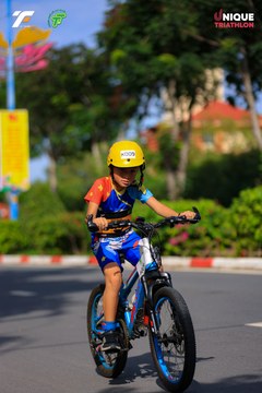 Ảnh sự kiện VIET NAM TRI FACTOR CHAMPIONSHIP x HO CHI MINH CITY CHAMPIONSHIP NĂM 2025 - 017519a27478590e37a5835d7f6d2cef.jpg