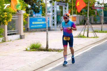 Photo VIET NAM TRI FACTOR CHAMPIONSHIP x HO CHI MINH CITY CHAMPIONSHIP NĂM 2025 - 0313071008a8a09da95ad2db7850f2e2.jpg