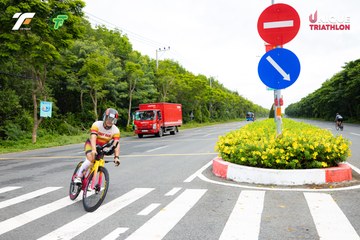 Photo VIET NAM TRI FACTOR CHAMPIONSHIP x HO CHI MINH CITY CHAMPIONSHIP NĂM 2025 - 0769b725b77e64c3c67c40222428e4b6.jpg